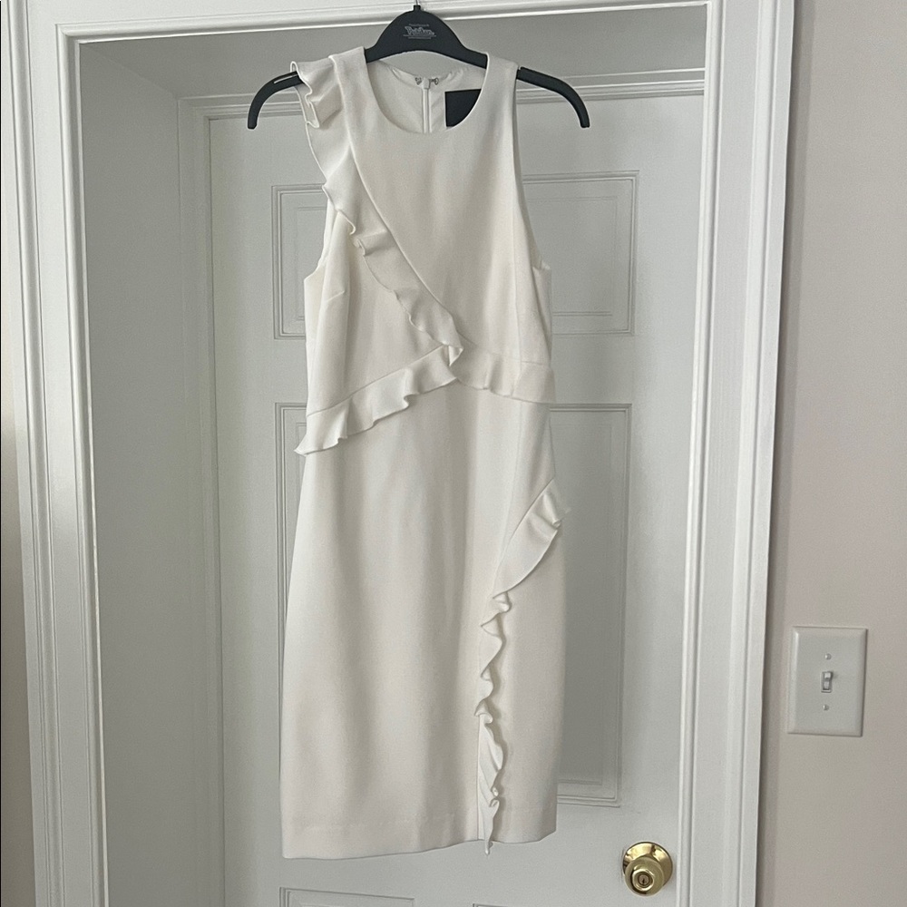 Chic Nicole Miller white sleeveless Ruffle short Dress like new